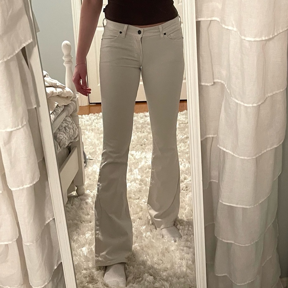 Citizens of Humanity low rise off-white bootcut jeans size 27